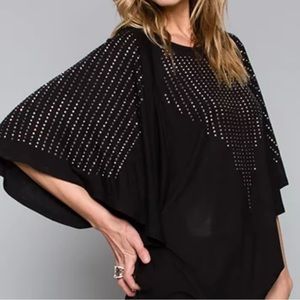 Brand new w/tags Women’s Vocal Batwing shirt w/sequins
